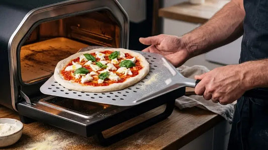 Pelle à pizza pour Ooni Volt : spécificités du four électrique