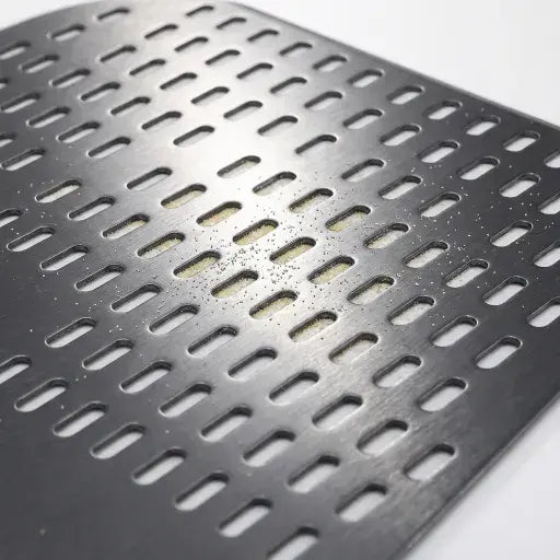 Pelle à pizza perforée manche bois