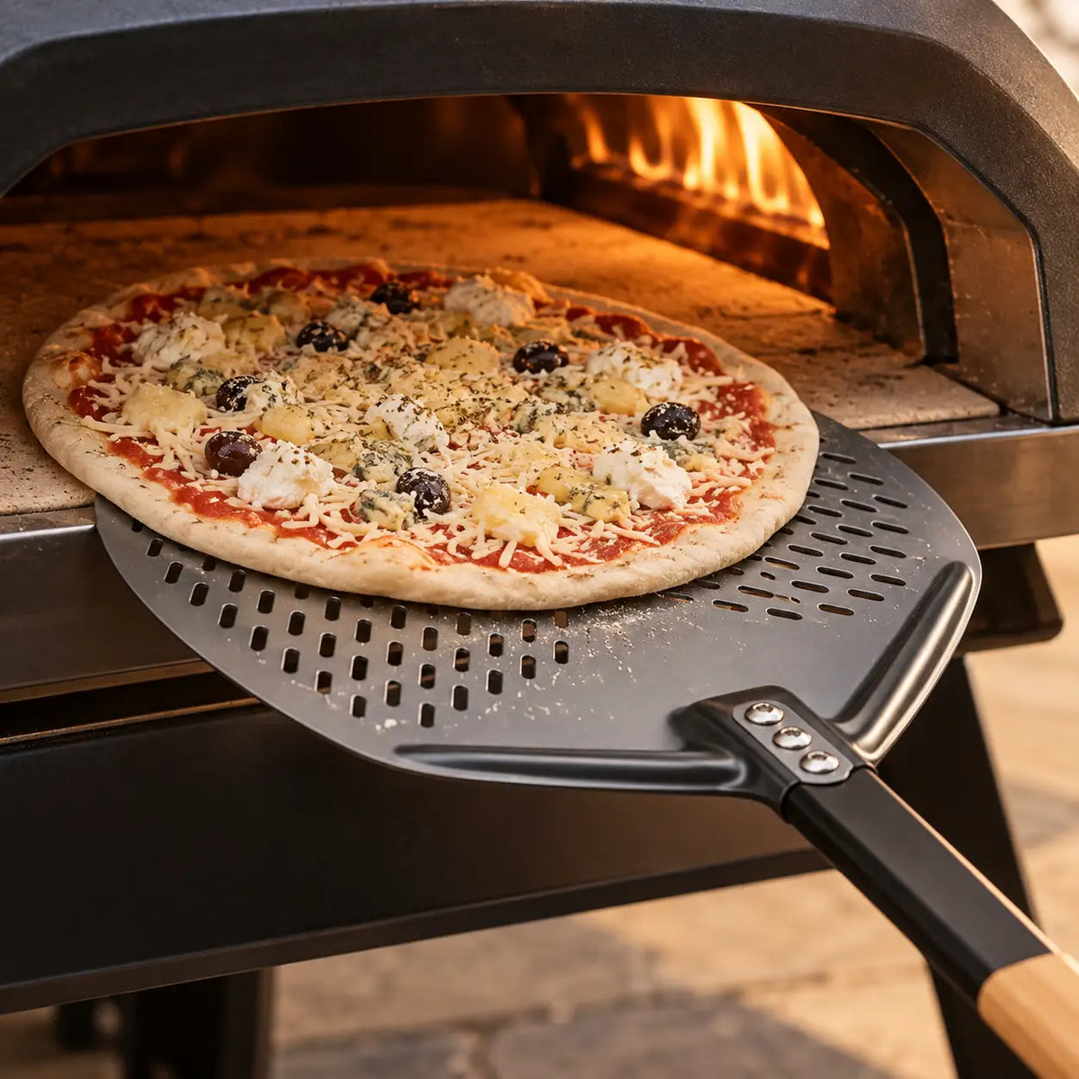 Pelle à Pizza Perforée 30 cm | Ronde