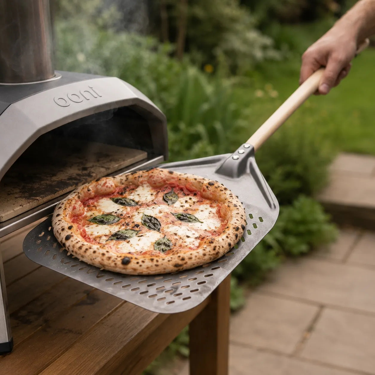 Pelle à Pizza Perforée 30-35 cm | Bord Biseauté | Bois