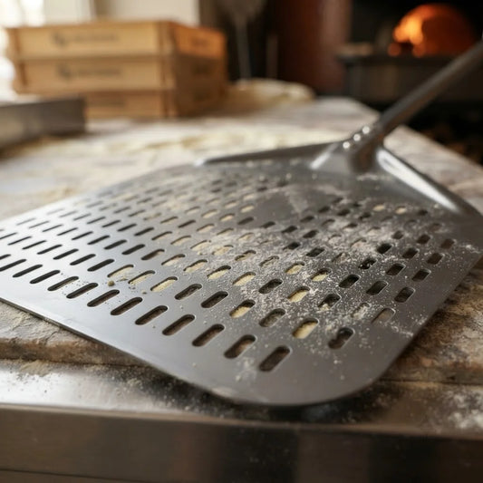 Longue Pelle à Pizza Perforée | Manche Noir